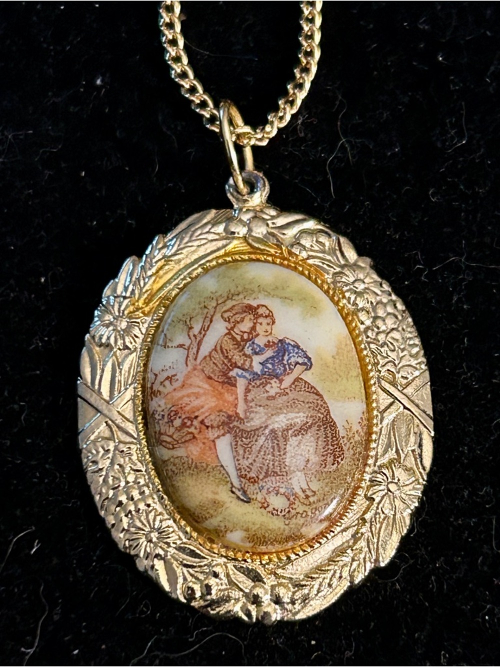 “Courting Couple” Hand-painted porcelain cameo necklace .  Vintage